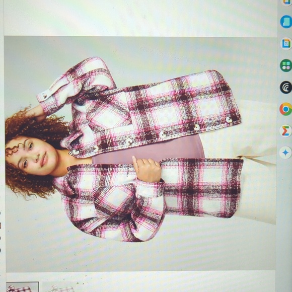 Plaid Button-Up Jacket - Picture 7 of 7